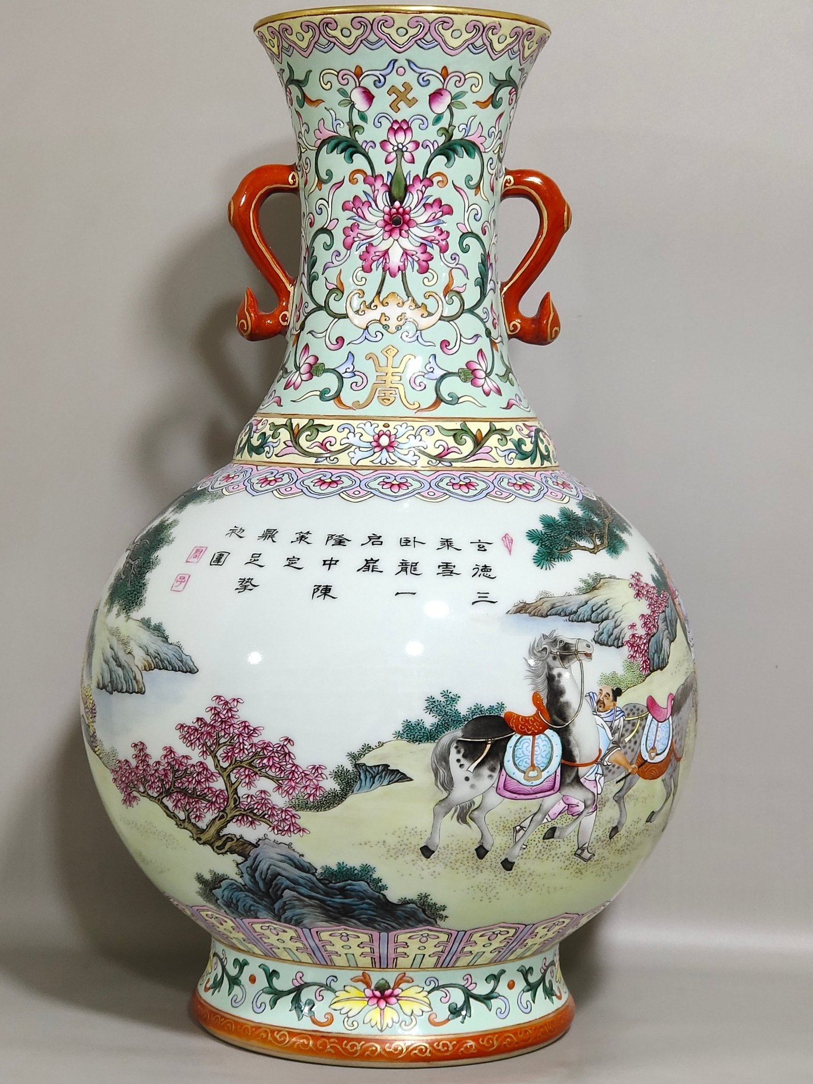 Qing Dynasty Qianlong green land edge poems amphorae