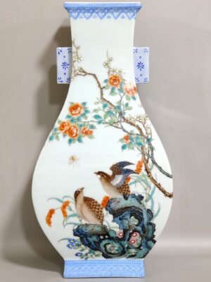 Qing Dynasty Qianlong Cuibian Anjuliye square amphorae