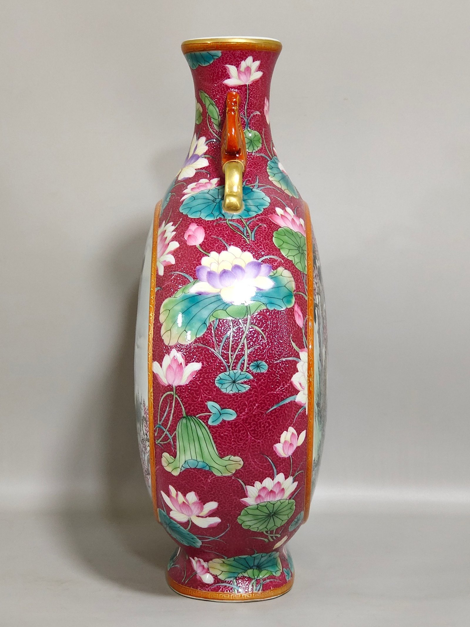 Qing Dynasty Qianlong rouge red grilled lotus window with pines and cranes holding the moon vase