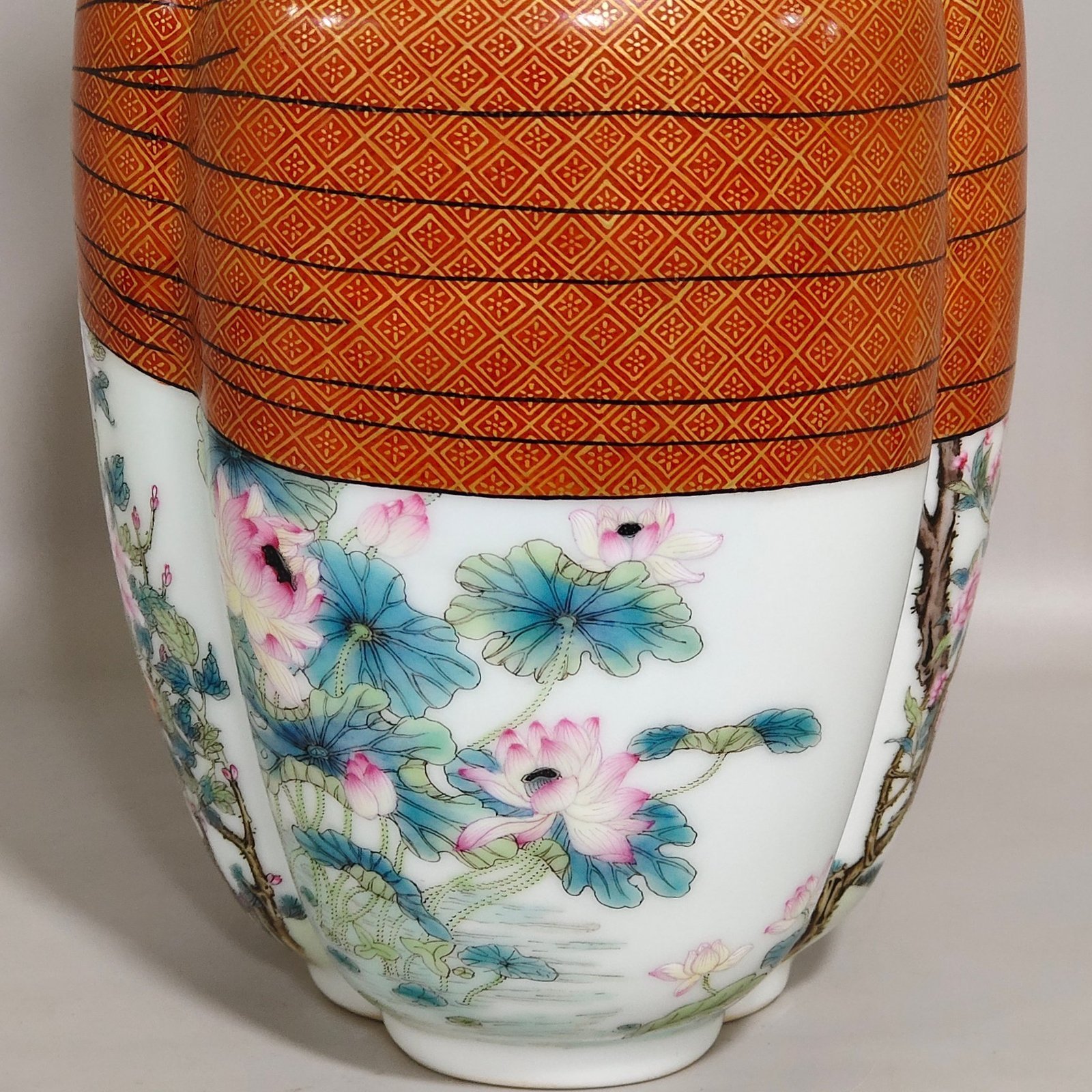 Qing Dynasty Qianlong flower vase with three tubes