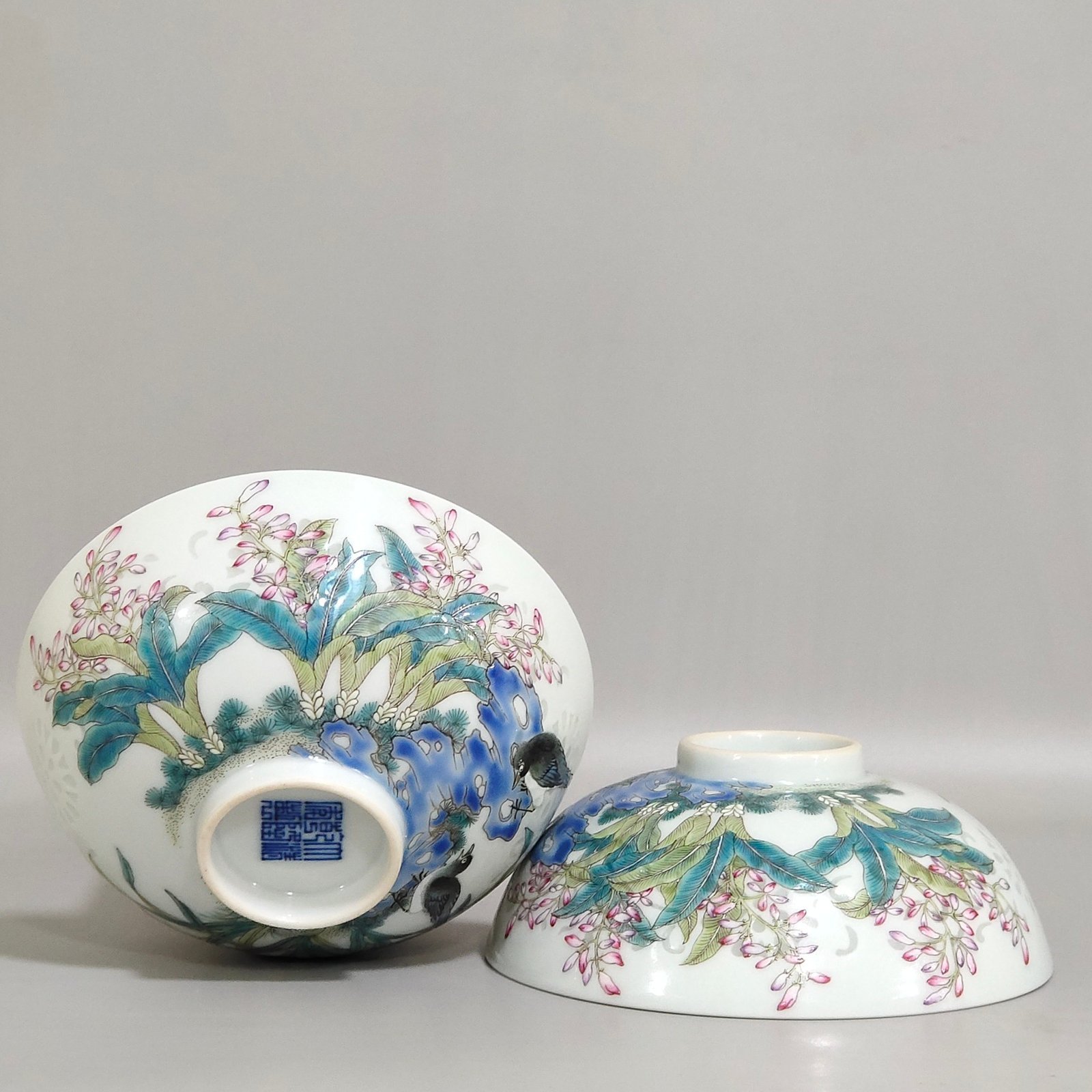 Qing Dynasty Qianlong flower and bird painting exquisite tea round