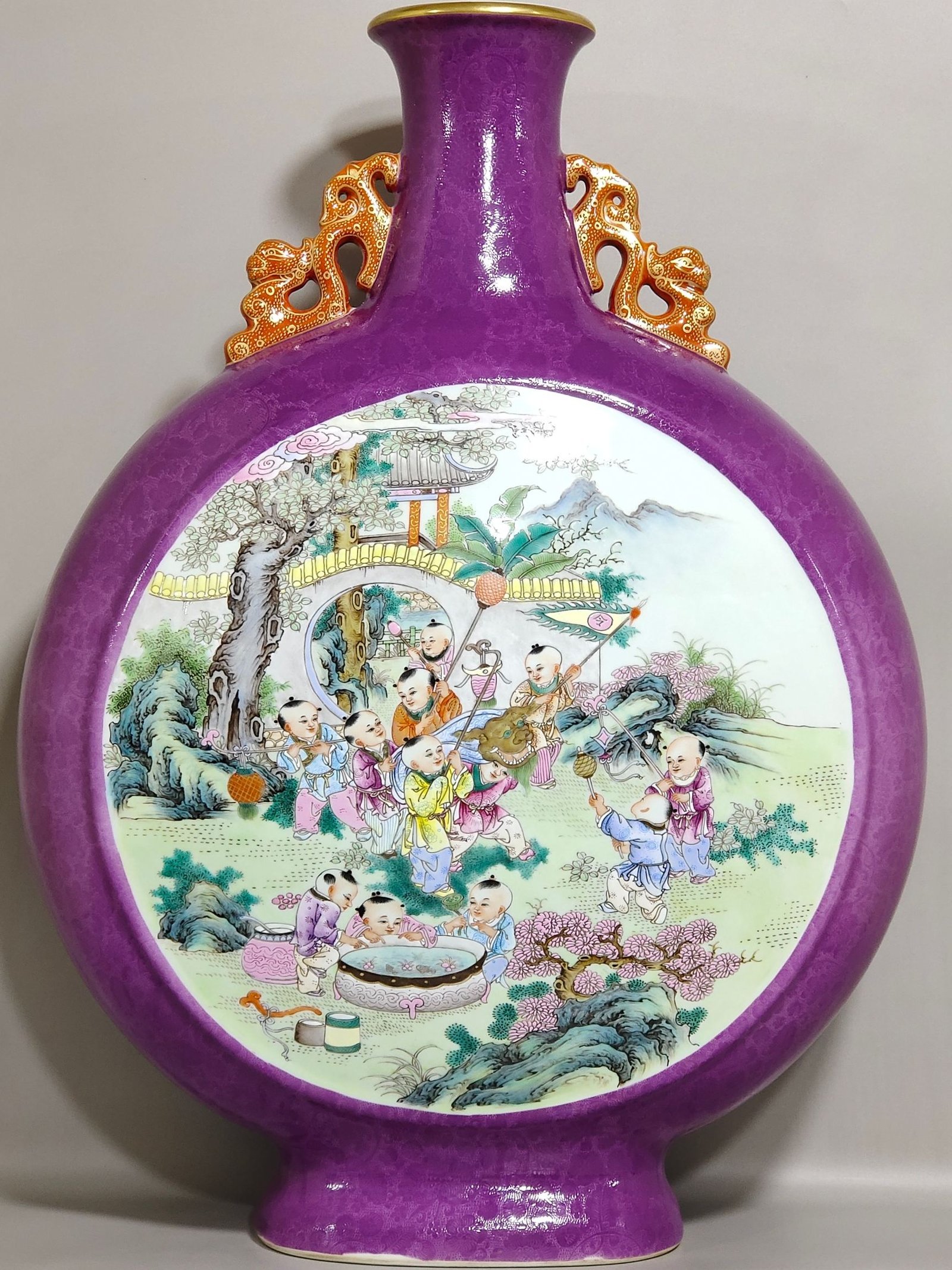 Qing Dynasty Qianlong a purple-glazed eggplant-skin vase with a window