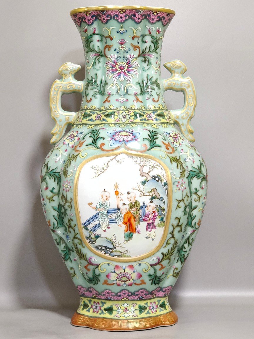 Qing Dynasty Qianlong bean green glaze amphorae with windows and pictures
