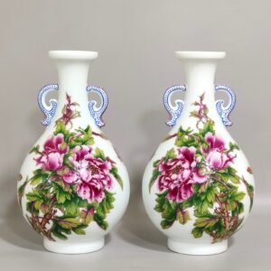 Qing Dynasty Qianlong Castiglione enamel floral double-eared jade spring vase