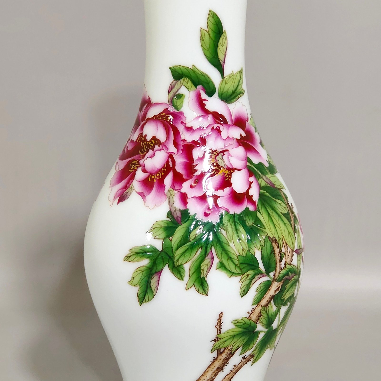 Qing Dynasty Qianlong Castiglione enamel flower-inscribed olive vase