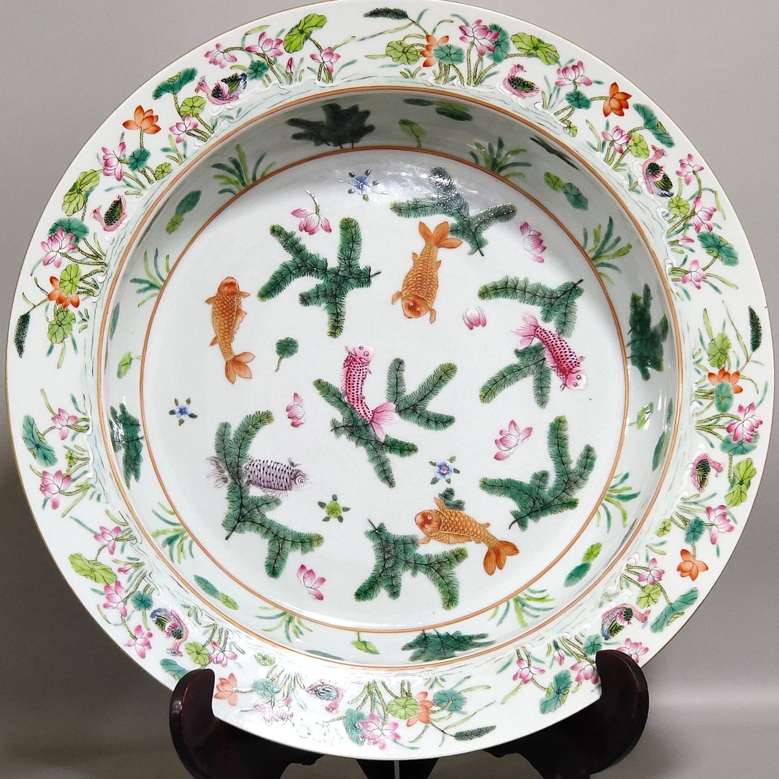 Qing Dynasty Qianlong goldfish Mantang wash basin