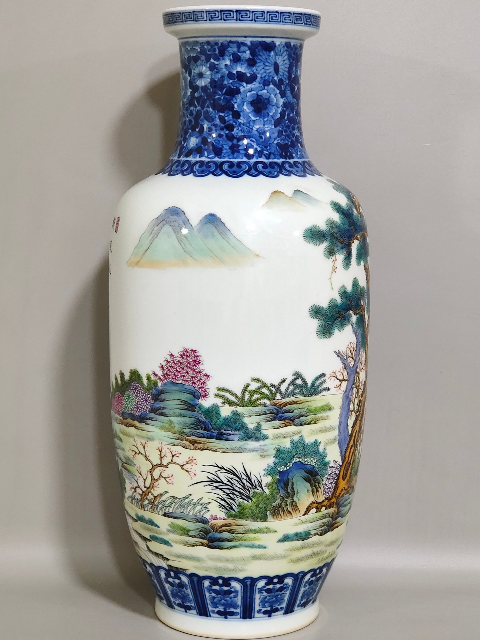 Qing Dynasty Qianlong blue and white pastel vase