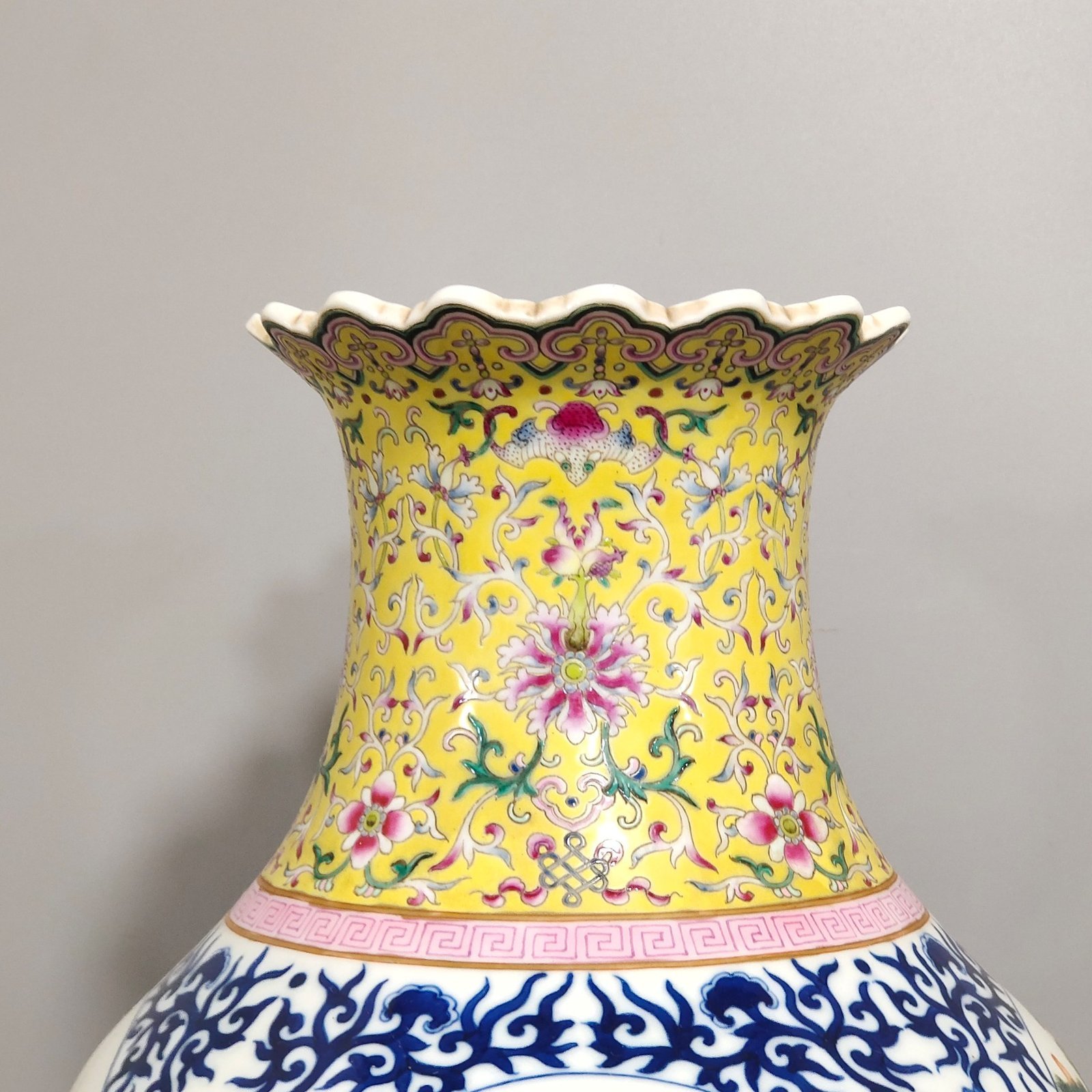 Qing Dynasty Qianlong yellow ground landscape statue with windows