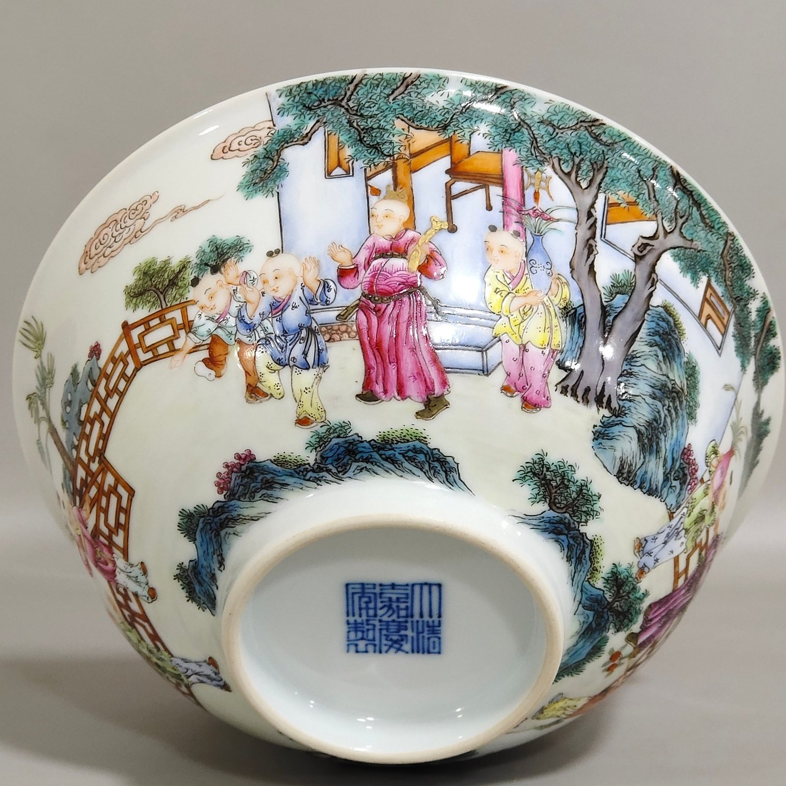 Qing Dynasty Jiaqing baby play bowl