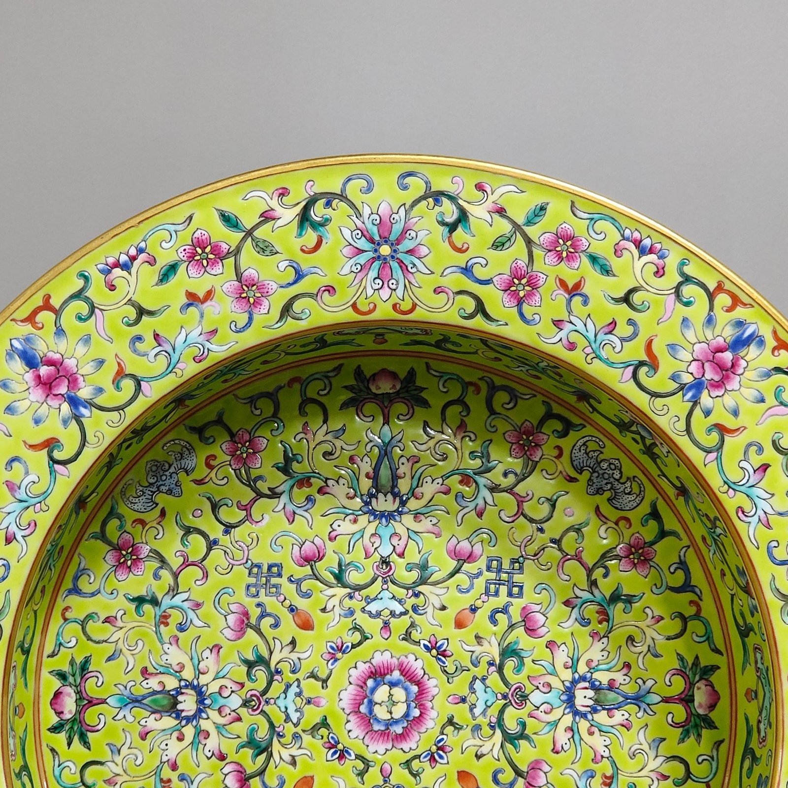 Qing Dynasty Jiaqing Greenland Yangcai Western Panlian basin with folded edge