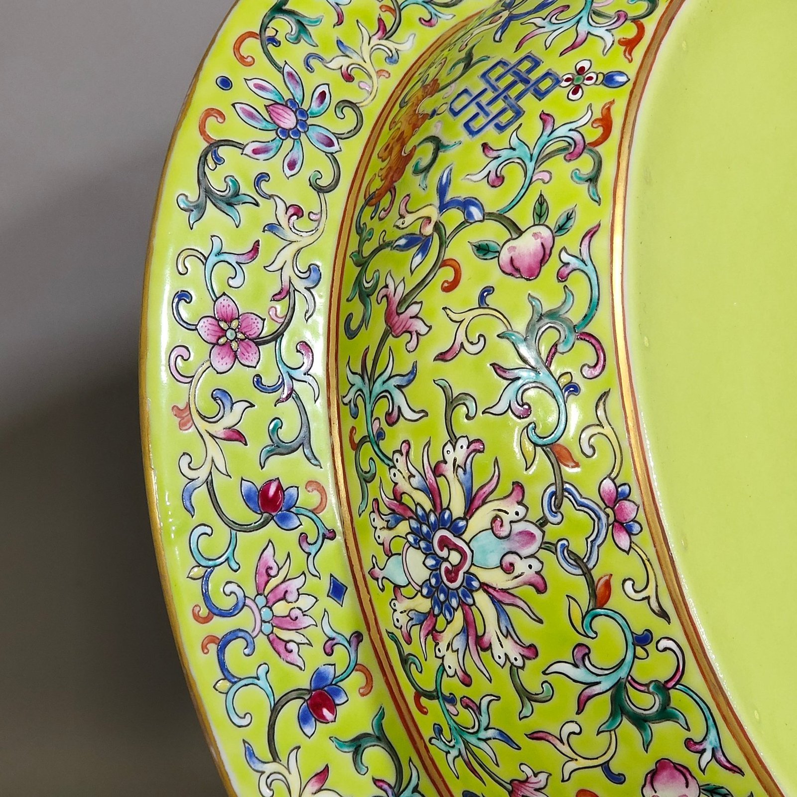 Qing Dynasty Jiaqing Greenland Yangcai Western Panlian basin with folded edge