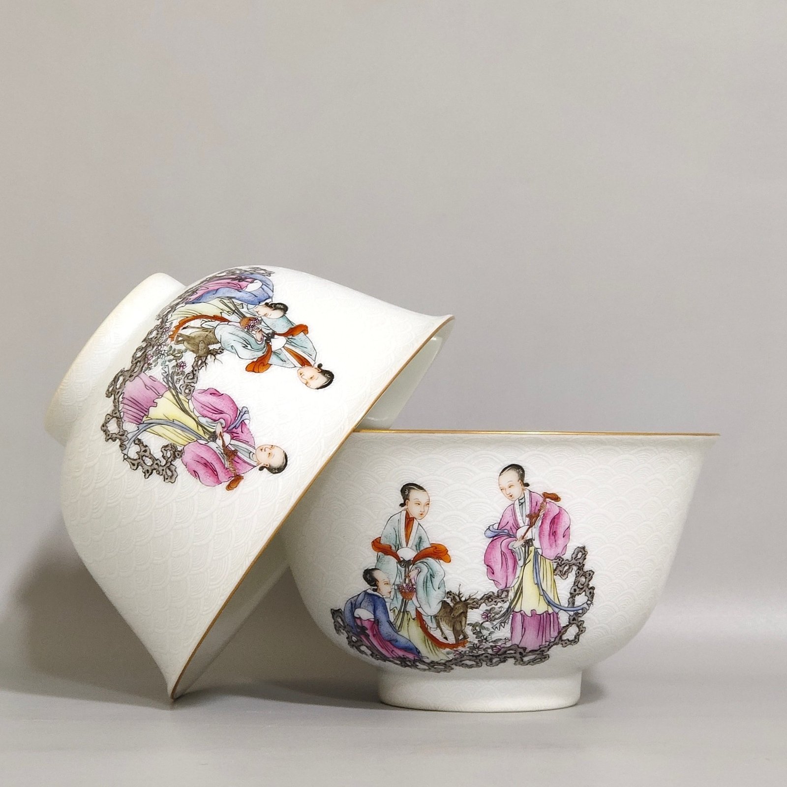 Qing Dynasty Jiaqing Mushrooms and longevity bowl carved with sea water pattern