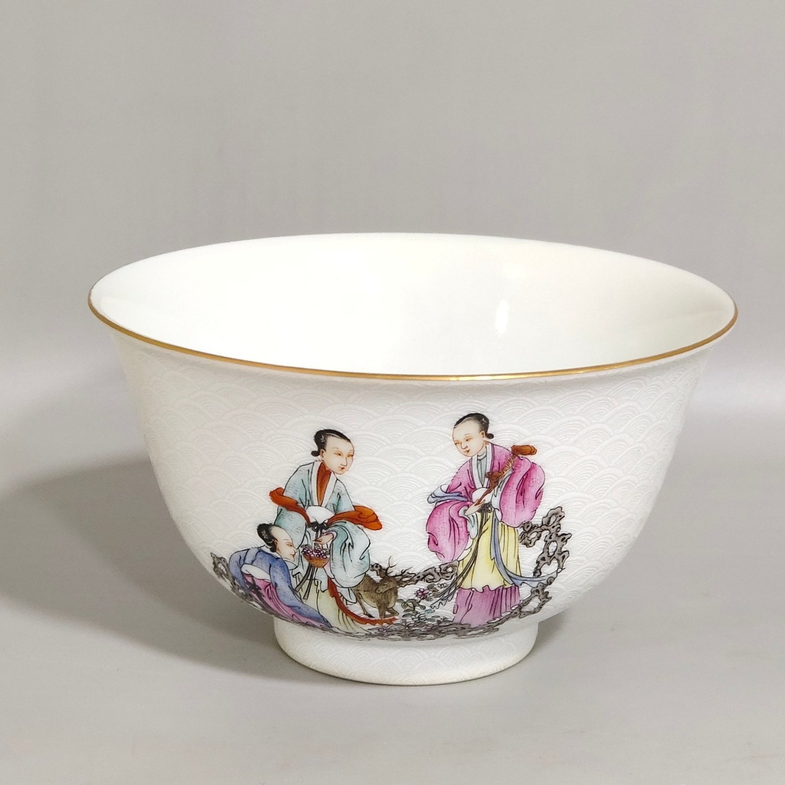Qing Dynasty Jiaqing Mushrooms and longevity bowl carved with sea water pattern