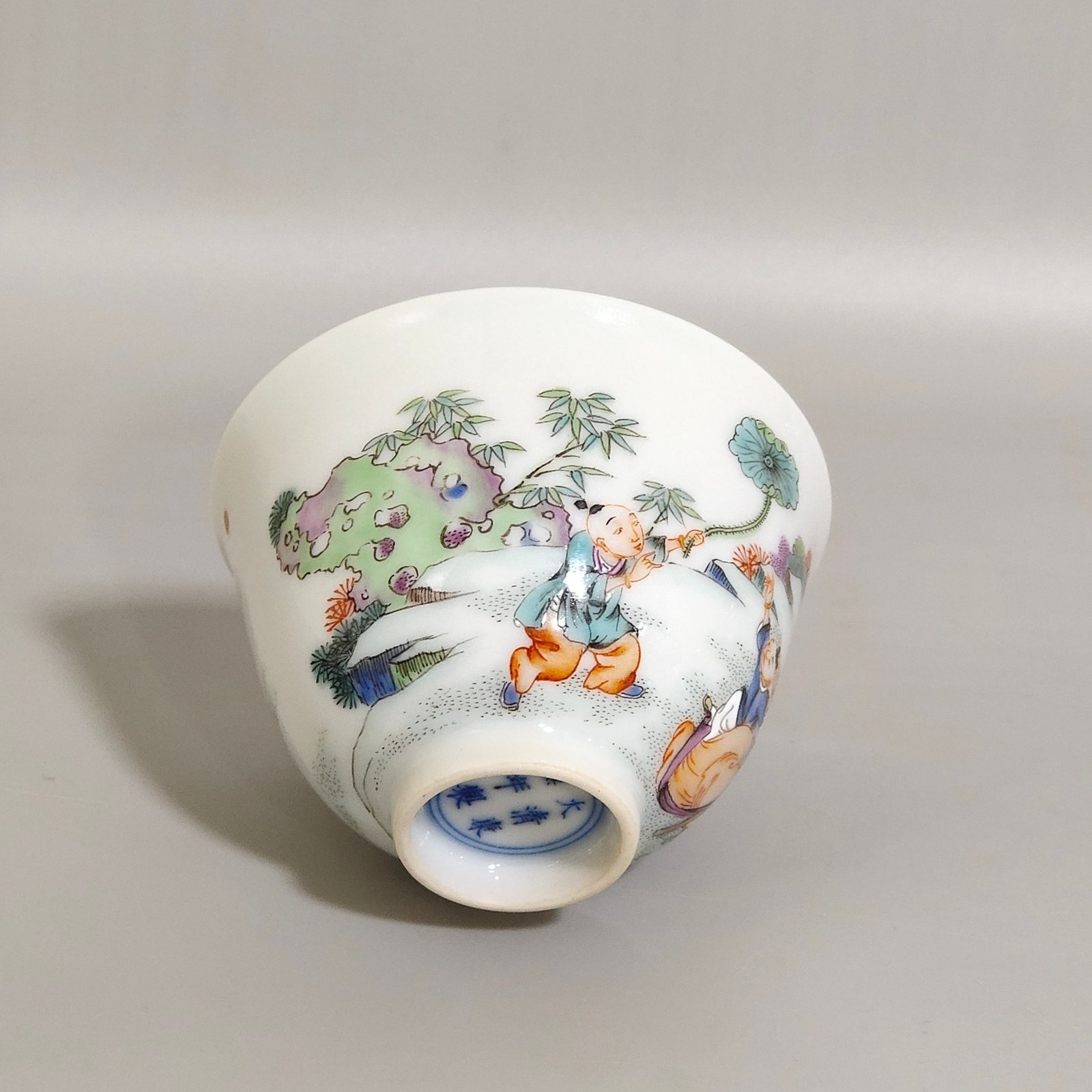 Qing Dynasty Kangxi colorful godson cup