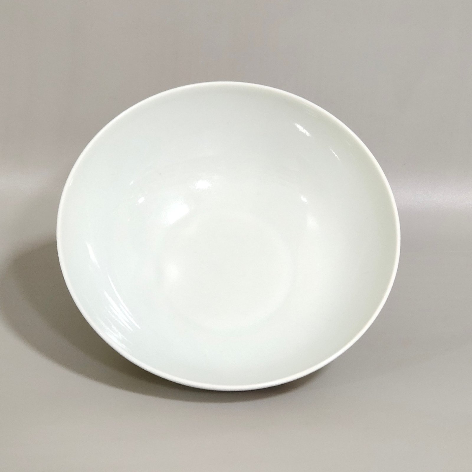 Qing Dynasty Kangxi colorful kingfisher lotus reed tea round