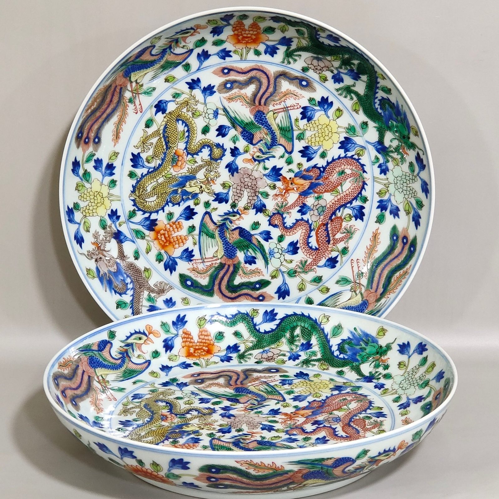 Qing Dynasty Kangxi color dragon and phoenix in auspicious disk