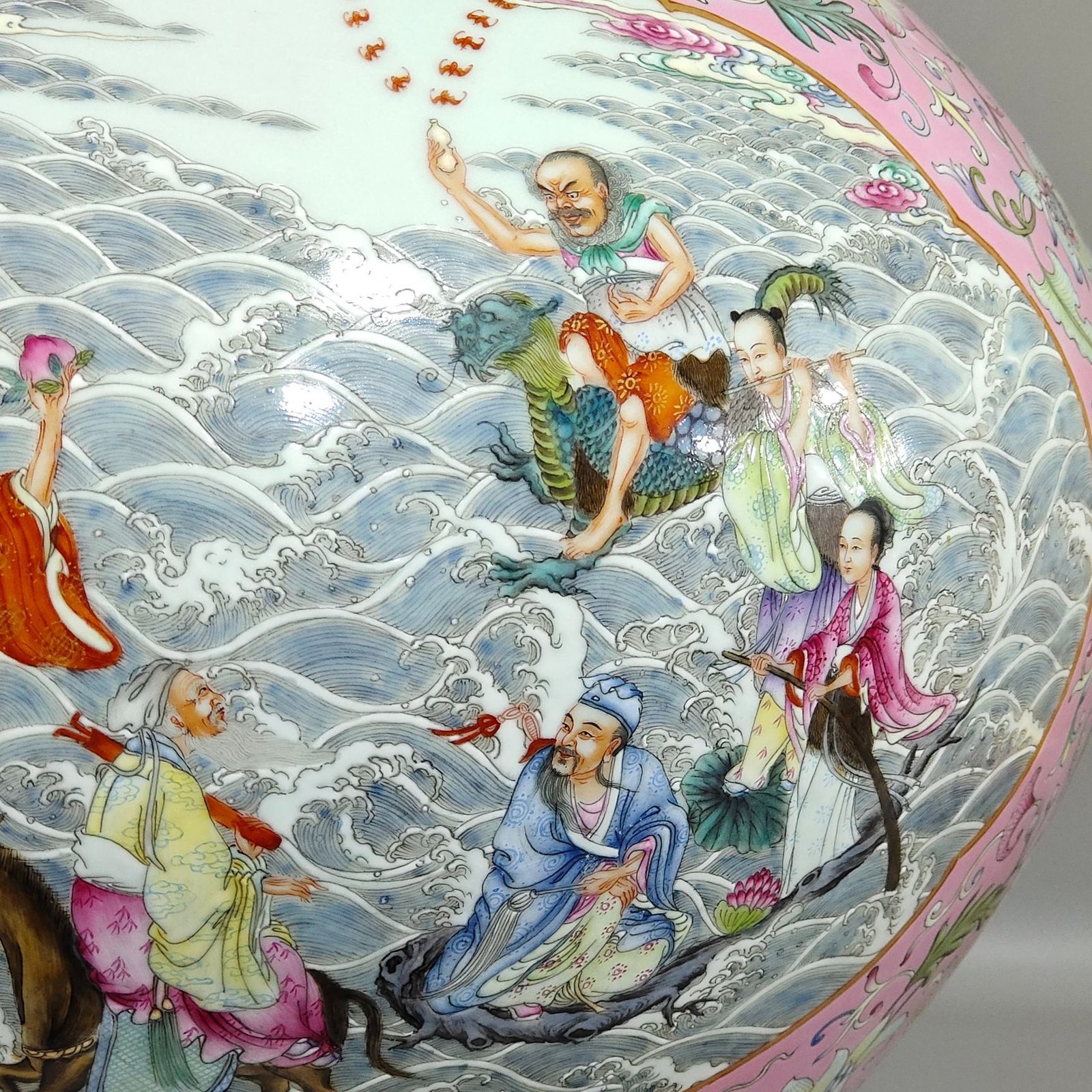 Qing Dynasty Yongzheng celestial sphere vase with pink ground flowers and windows