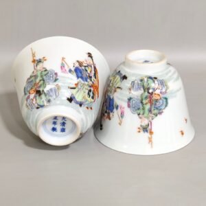 Qing Dynasty Yongzheng Wufu character story bell cup
