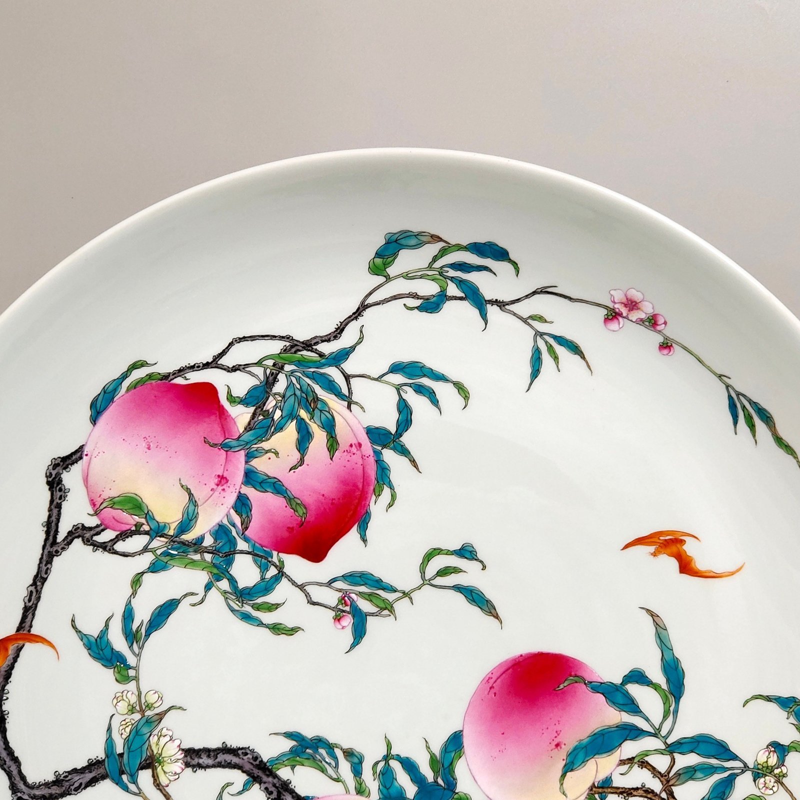 Qing Dynasty Yongzheng Five Blessings and Eight Peach Wall Tray