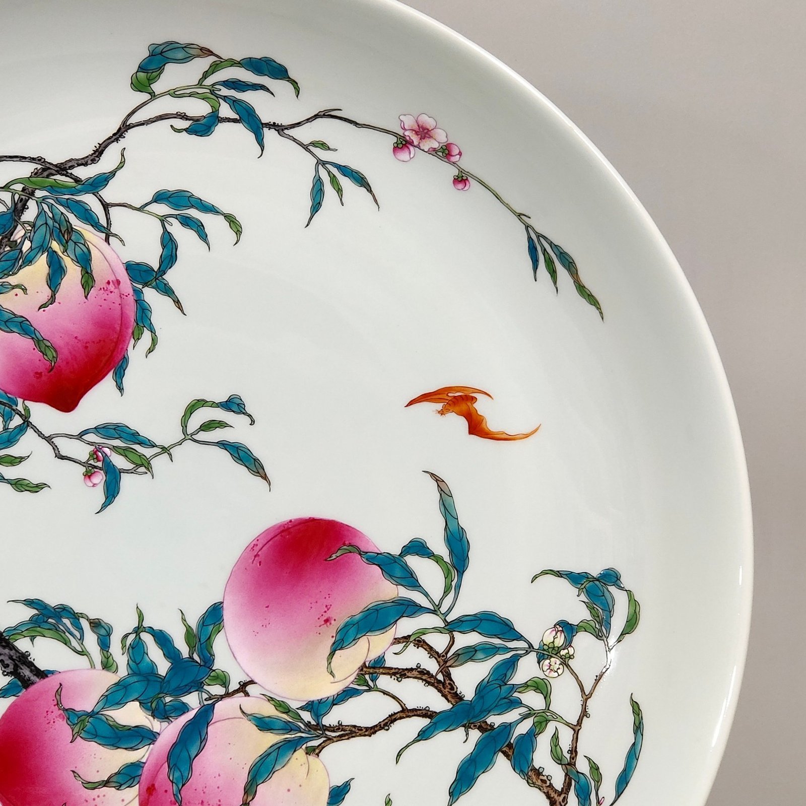 Qing Dynasty Yongzheng Five Blessings and Eight Peach Wall Tray
