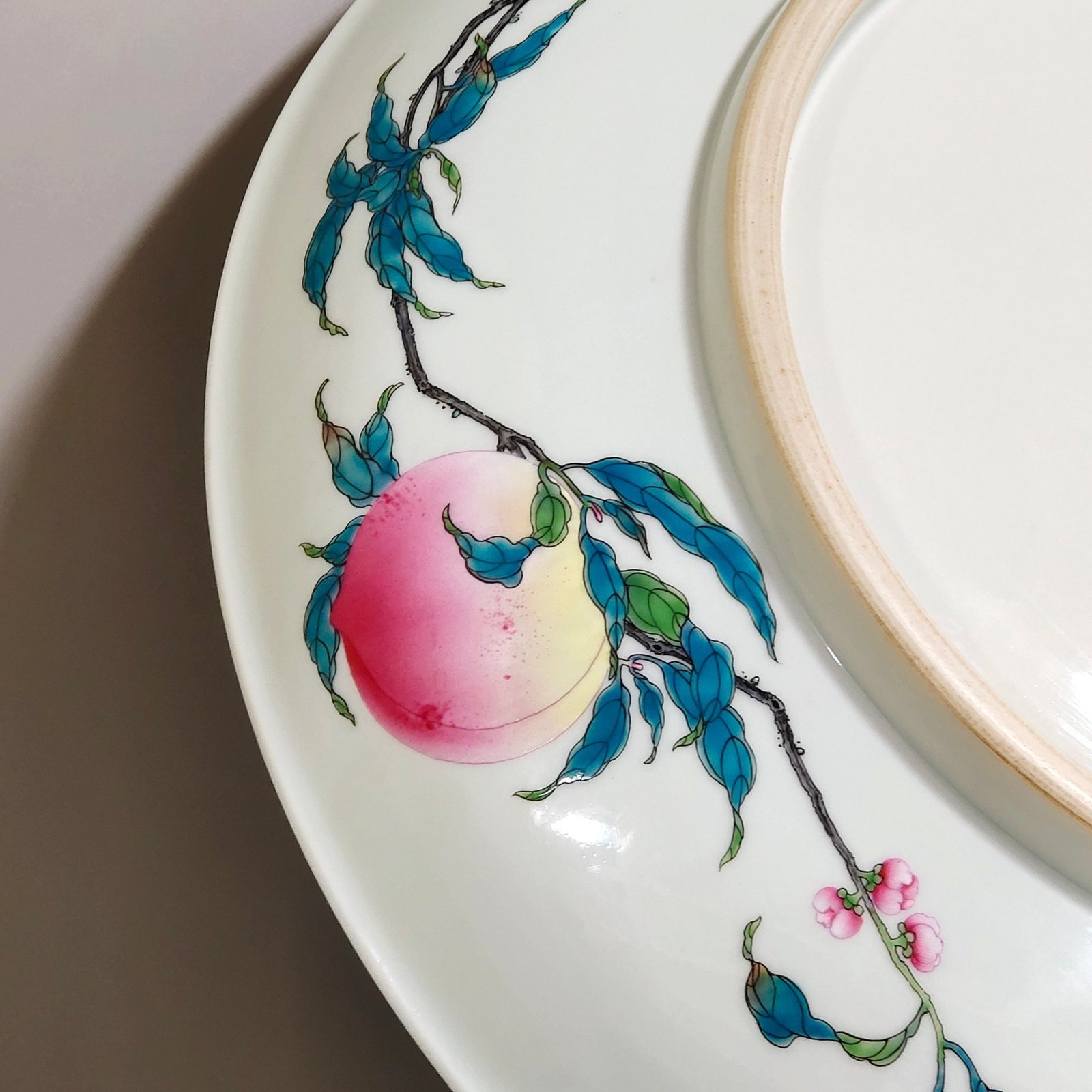 Qing Dynasty Yongzheng Five Blessings and Eight Peach Wall Tray