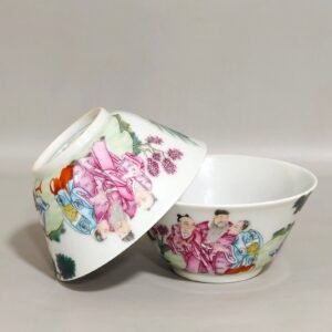 Qing Dynasty Yongzheng The Eight Immortals Cup