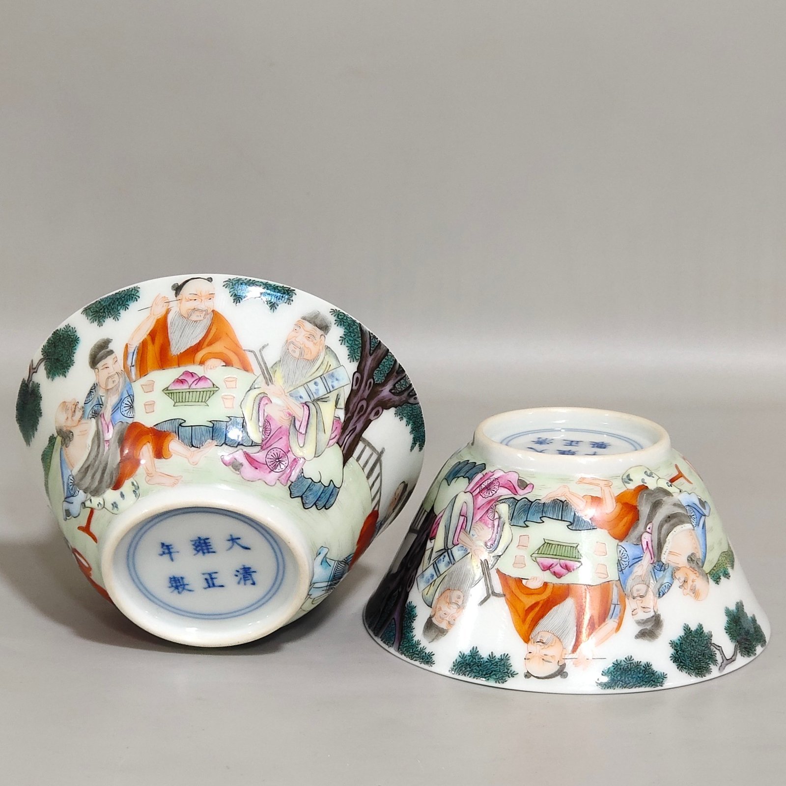 Qing Dynasty Yongzheng The Eight Immortals Cup