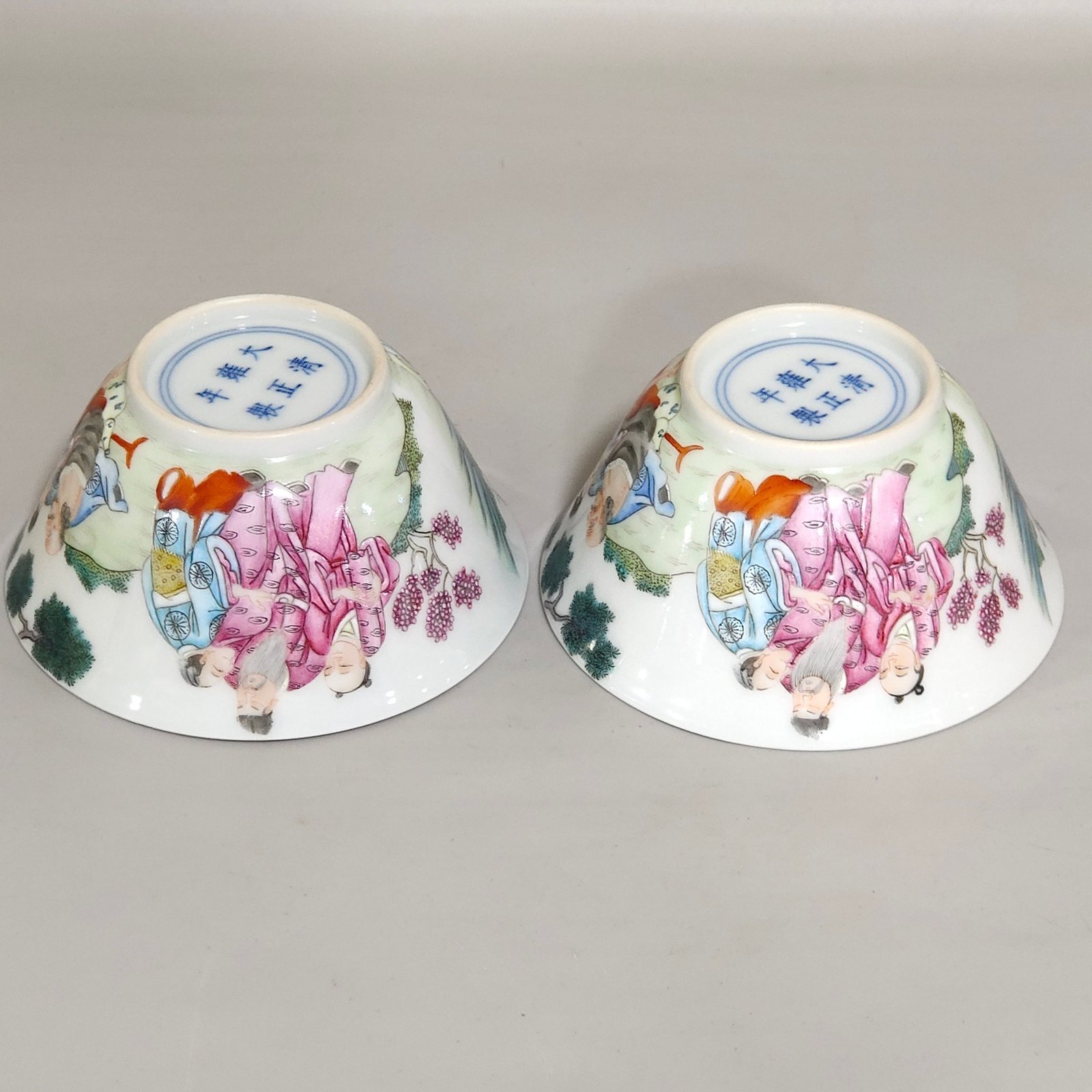 Qing Dynasty Yongzheng The Eight Immortals Cup