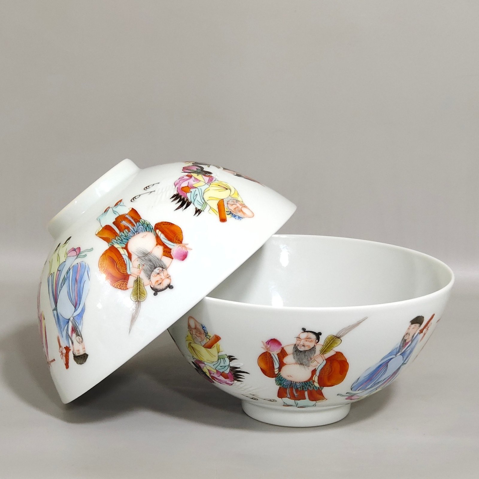 Qing Dynasty Yongzheng figure Eight Immortals bowl