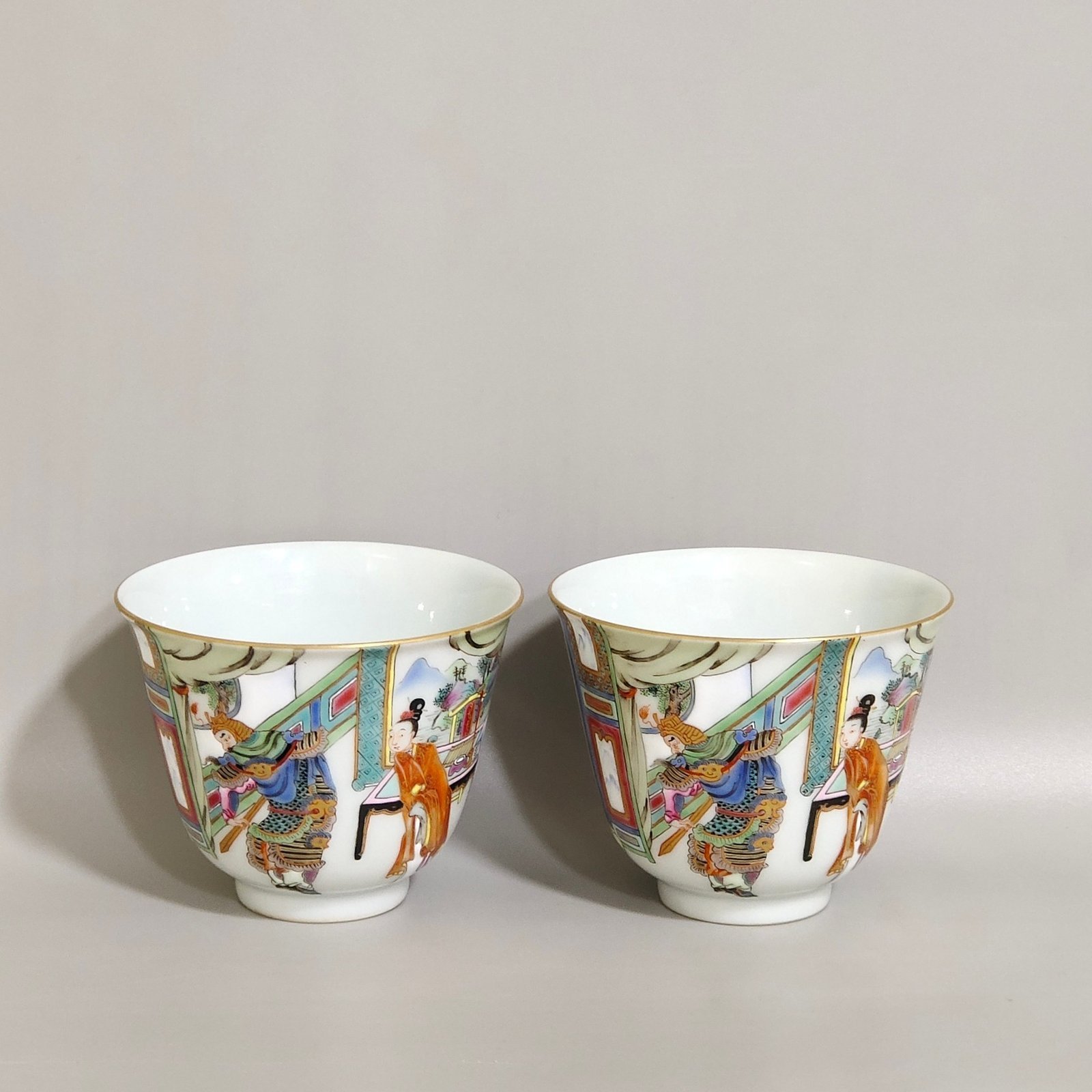 Qing Dynasty Yongzheng character story cup