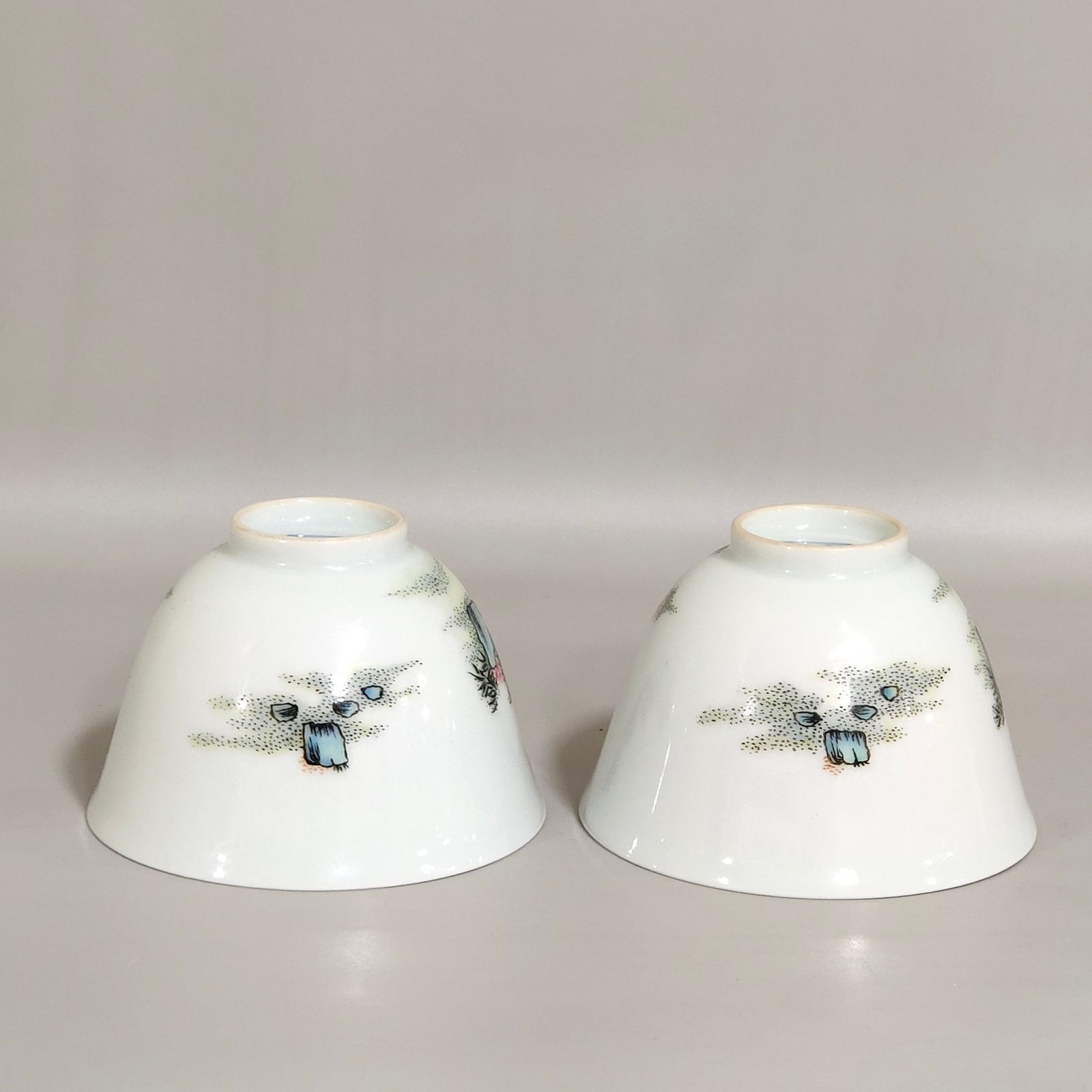 Qing Dynasty Yongzheng character story cup