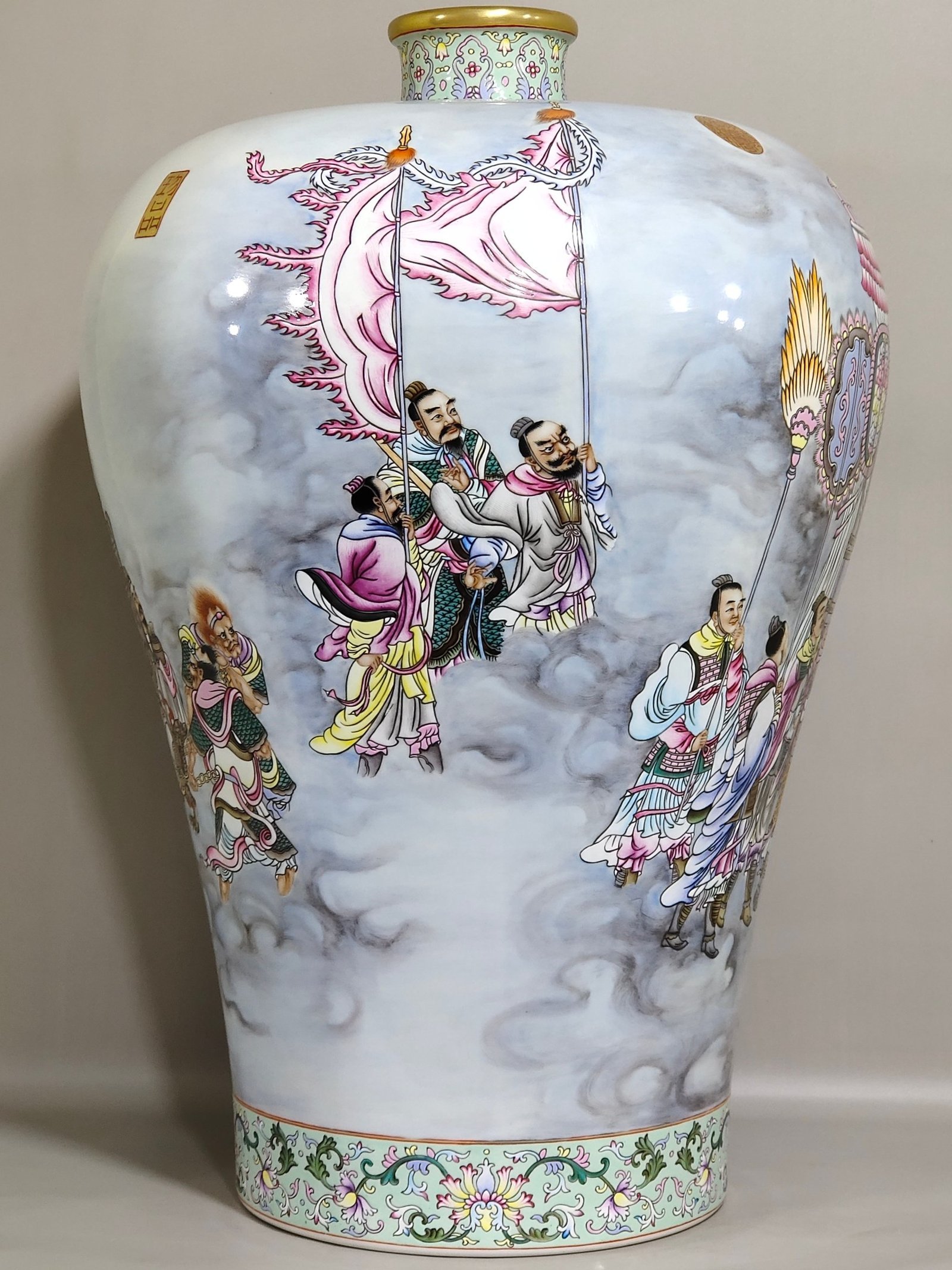 Qing Dynasty Yongzheng A large plum vase with pictures and poems