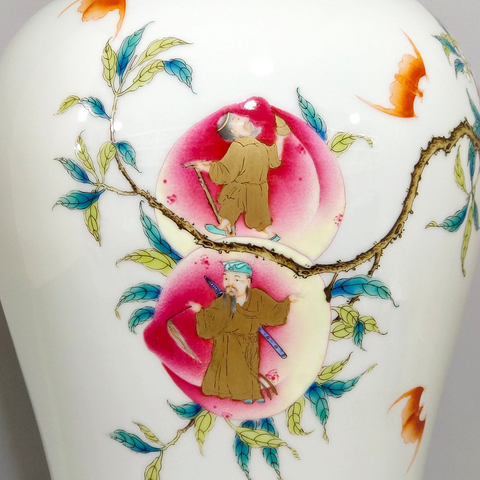 Qing Dynasty Yongzheng Eight Peach and Eight Immortals birthday plum vase