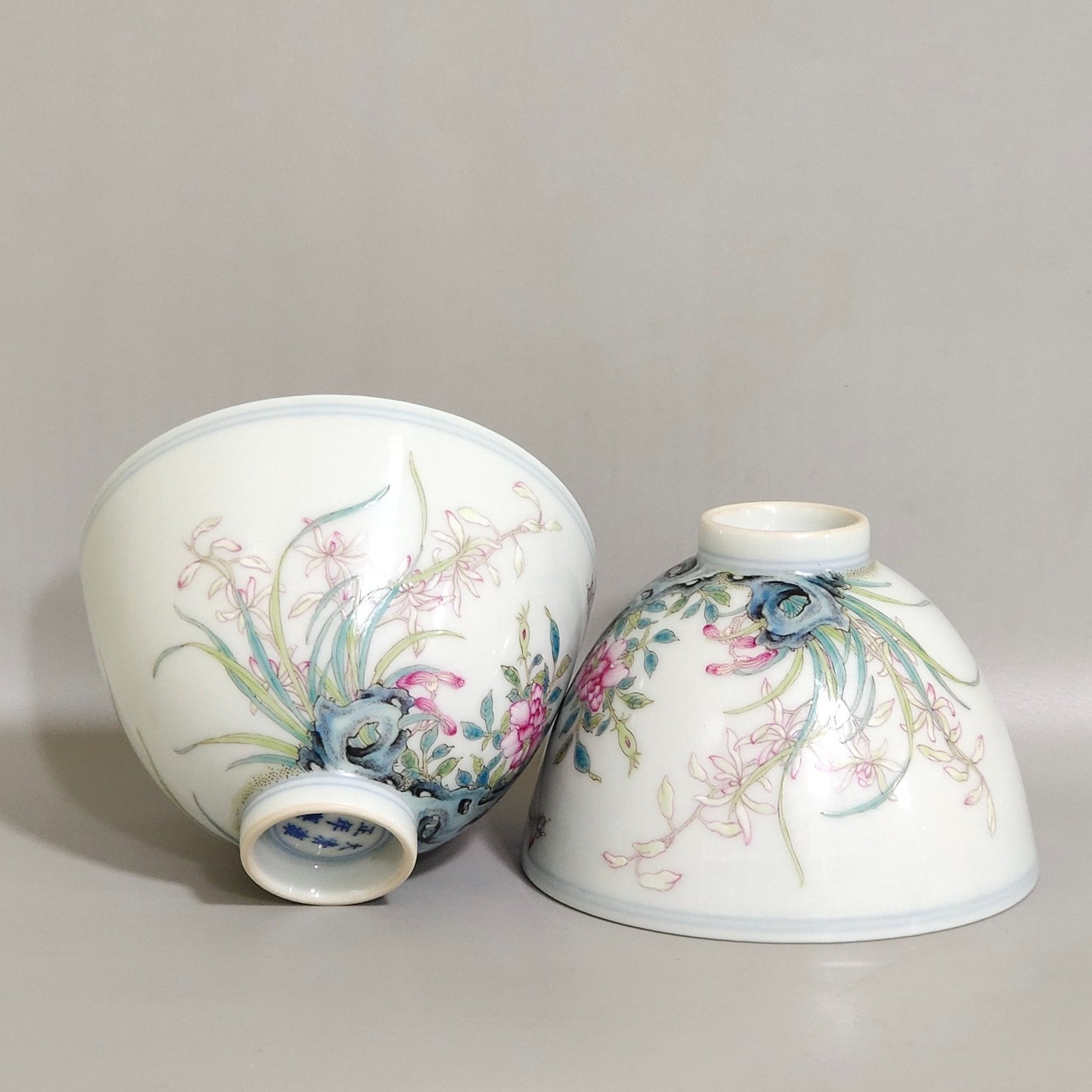 Qing Dynasty Yongzheng orchid-painted chicken heart cup