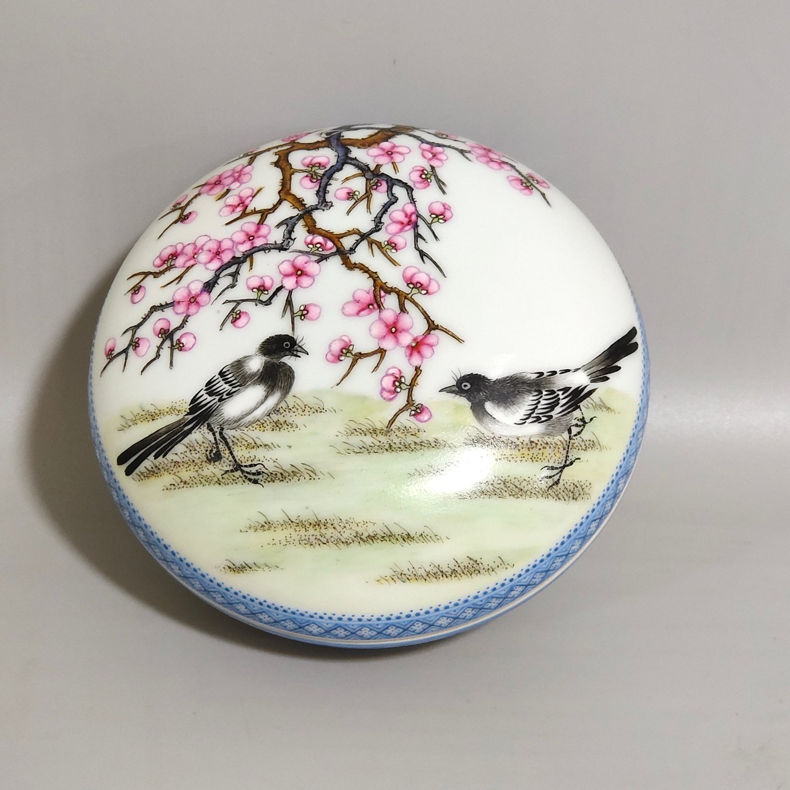 Qing Dynasty Yongzheng emerald edge ink pad box