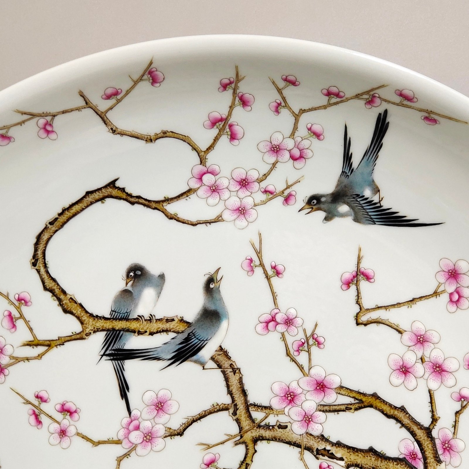 Qing Dynasty Yongzheng Famille Rose porcelain plate