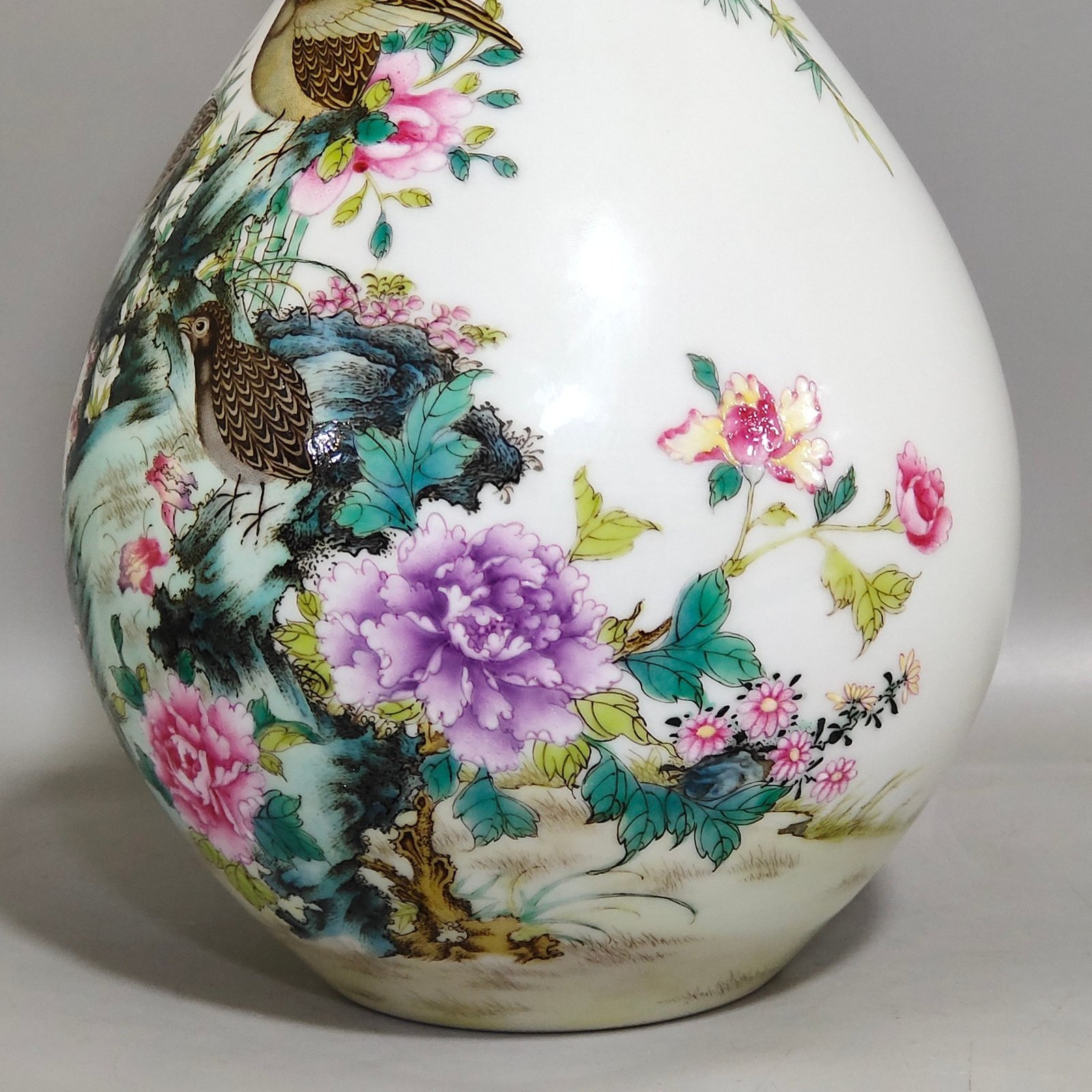 Qing Dynasty Yongzheng A garlic vase with poems