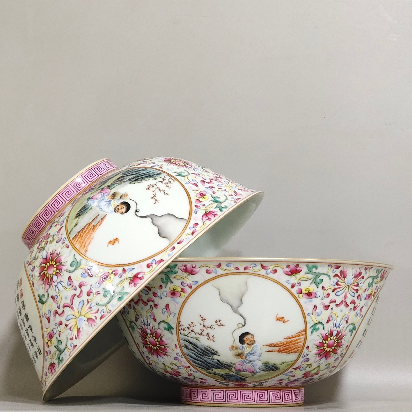 Qing Dynasty Yongzheng Window Poetic Bowl with Characters and Stories