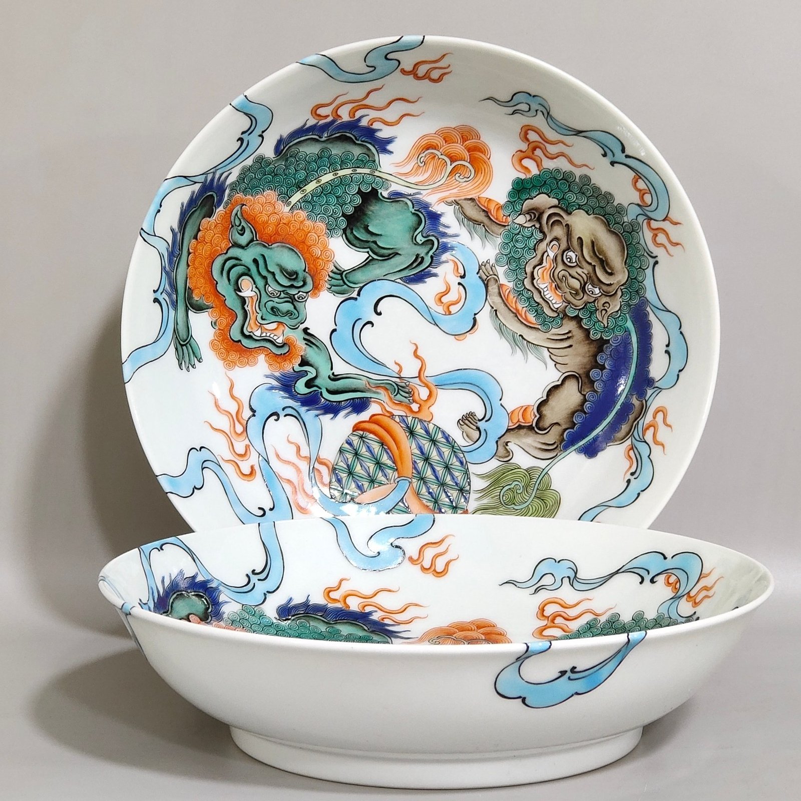 Qing Dynasty Yongzheng famille rose porcelain bowl
