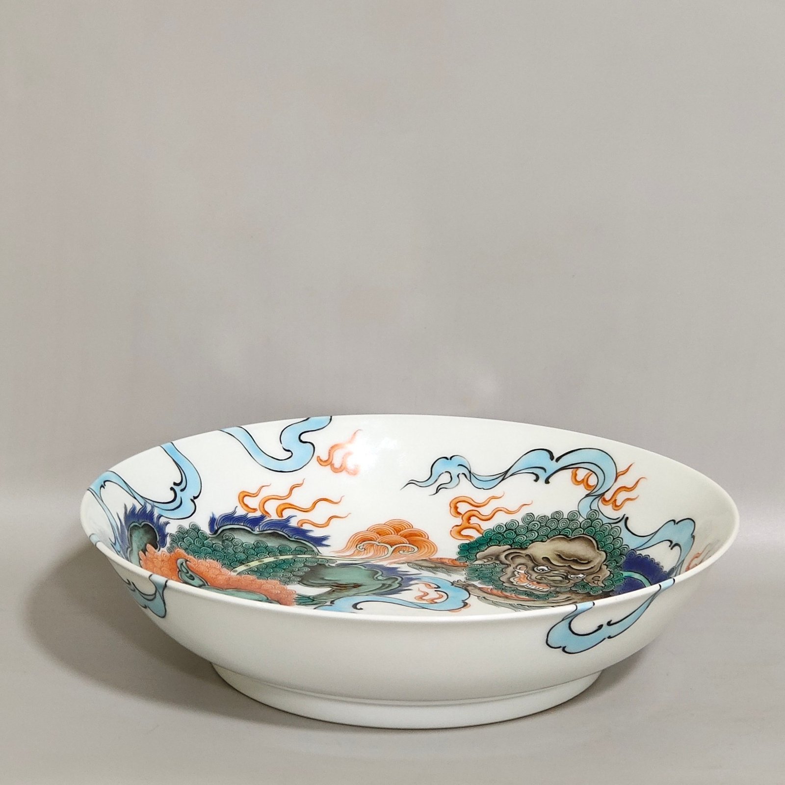 Qing Dynasty Yongzheng famille rose porcelain bowl