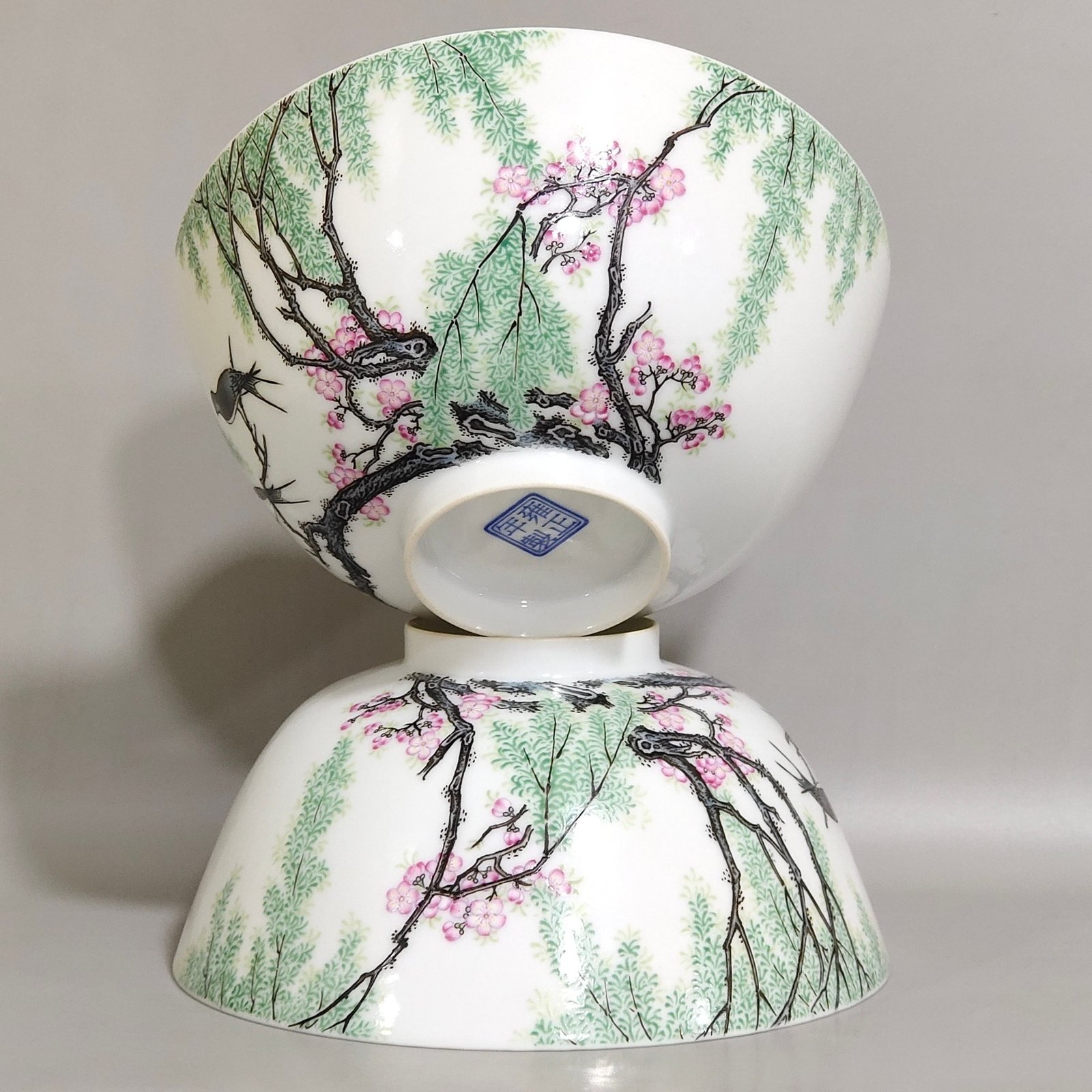 Qing Dynasty Yongzheng enamel thin bowl with poems