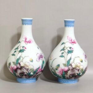 Qing Dynasty Yongzheng green-edged poppy poem vase