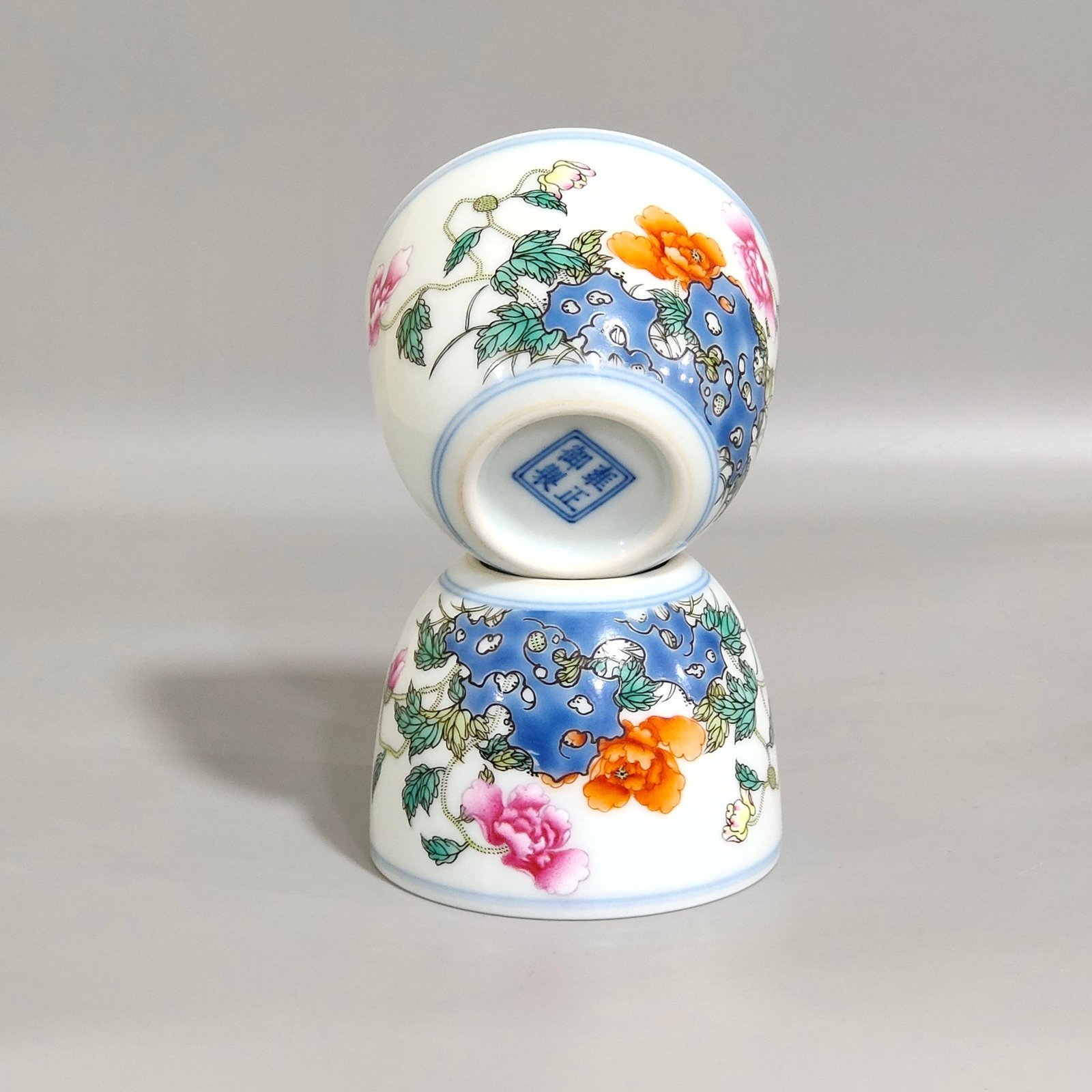 Qing Dynasty Yongzheng A poppy cup inscribed with poems