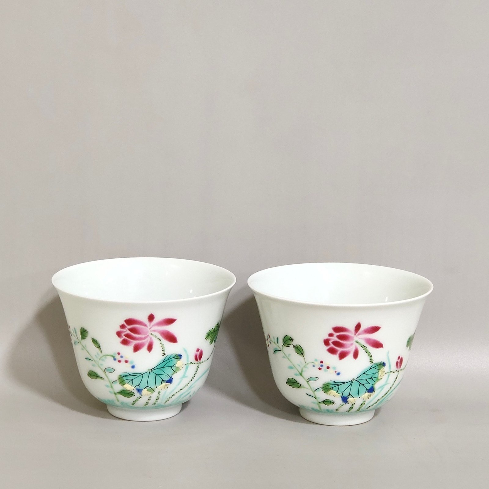 Qing Dynasty Yongzheng Boneless colorful lotus cup