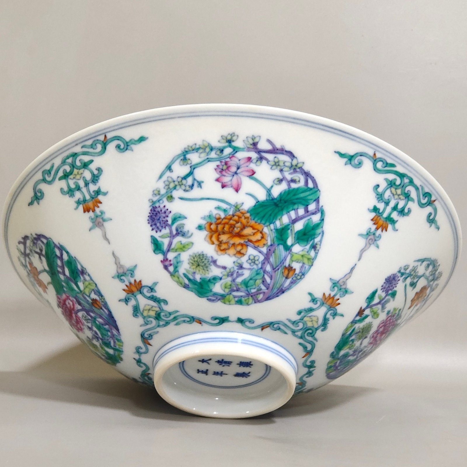 Qing Dynasty Yongzheng Doucai Tuanhua four-season flower bamboo hat bowl