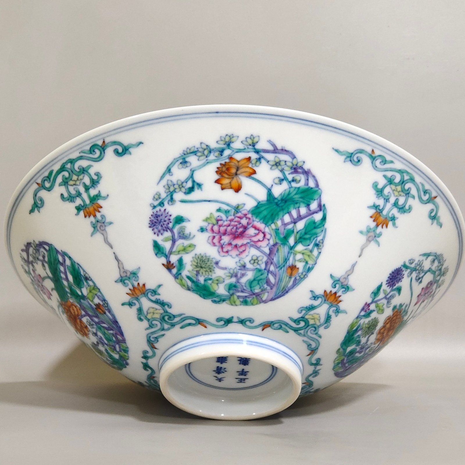 Qing Dynasty Yongzheng Doucai Tuanhua four-season flower bamboo hat bowl