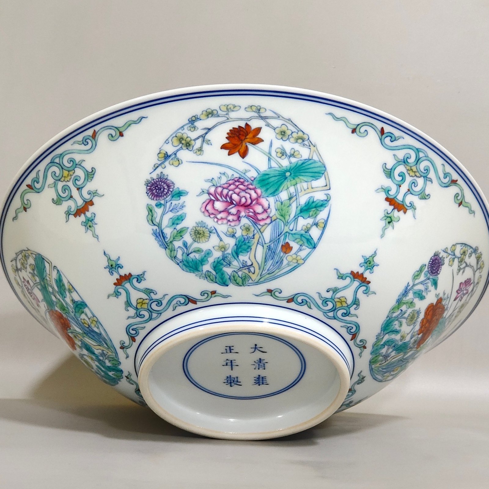 Qing Dynasty Yongzheng Doucai Tuanhua four-season flower bamboo hat bowl