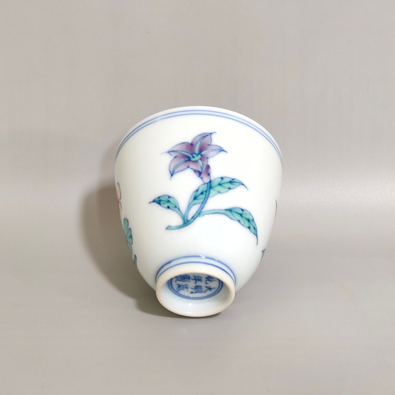 Qing Dynasty Yongzheng doucai sustenance money Sanqiu cup