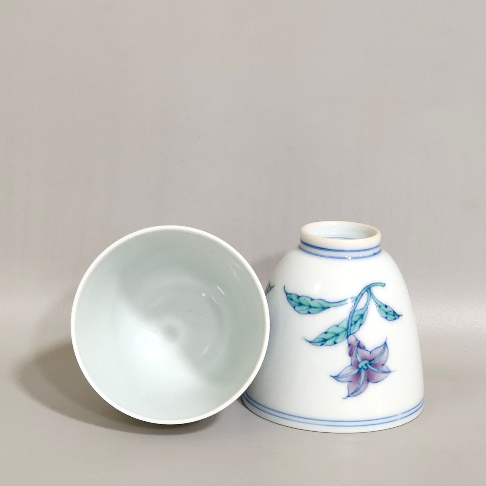 Qing Dynasty Yongzheng doucai sustenance money Sanqiu cup