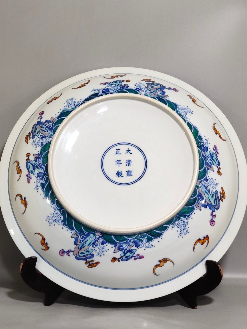 Qing Dynasty Yongzheng doucai blessing and longevity plate